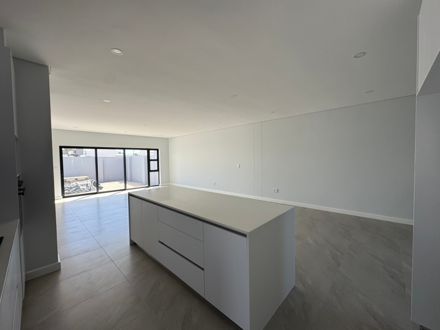 4 Bedroom Property for Sale in Sandown Western Cape